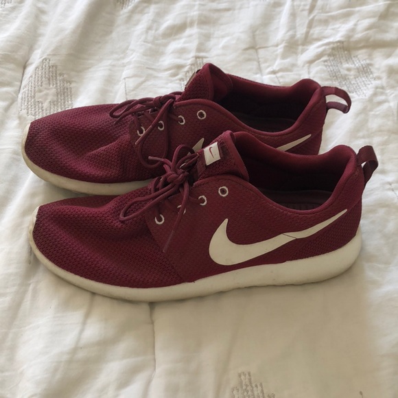 nike roshe run burgundy running shoes